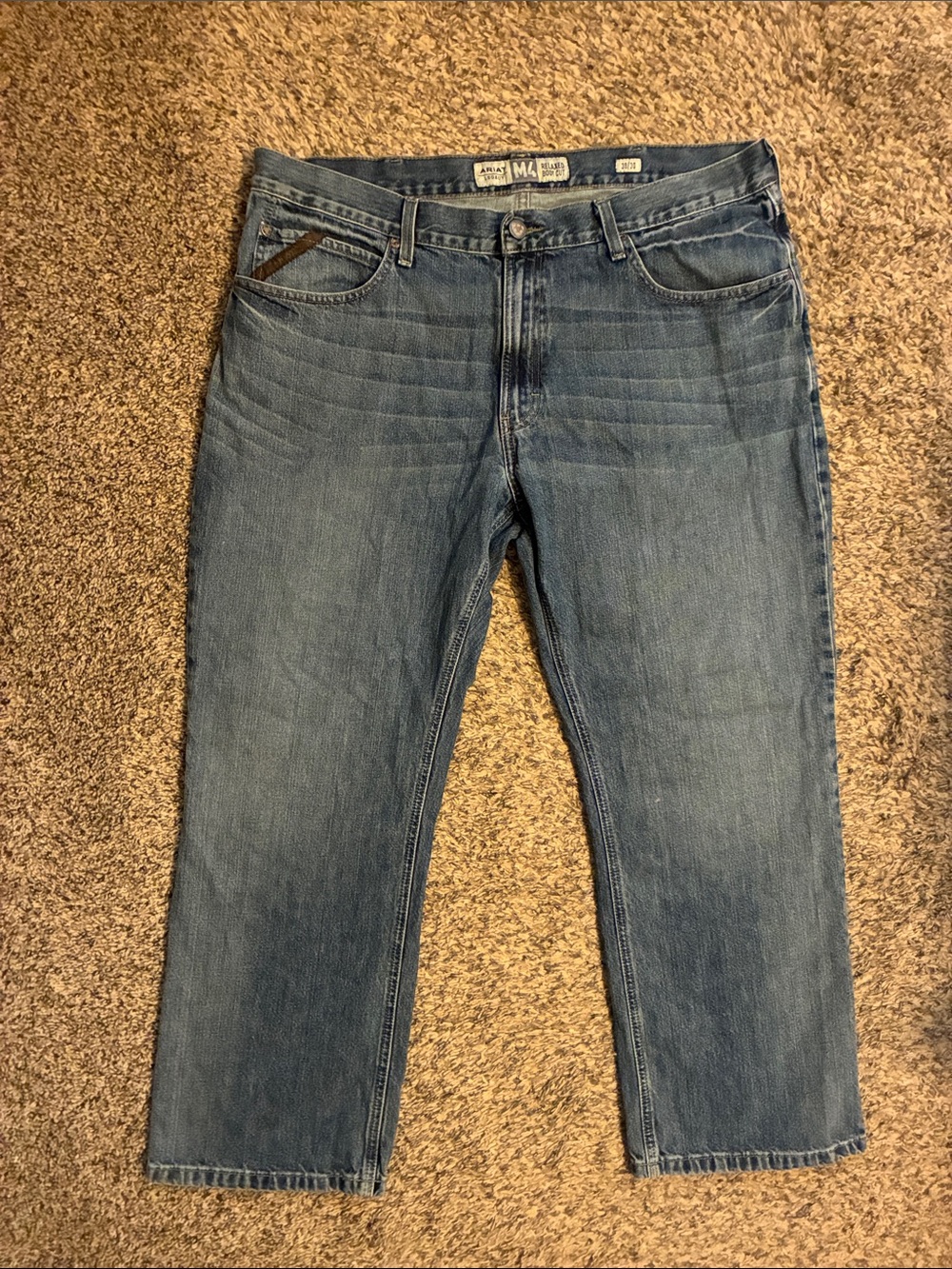 Men’s Ariat Legacy Relaxed bootcut Jeans -size 38 x 30
